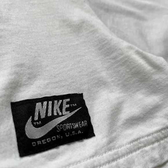 Nike Sportswear Icon Clash Logo Top Medium DB3849-100 Short Crop Tee T Shirt - Picture 8 of 9